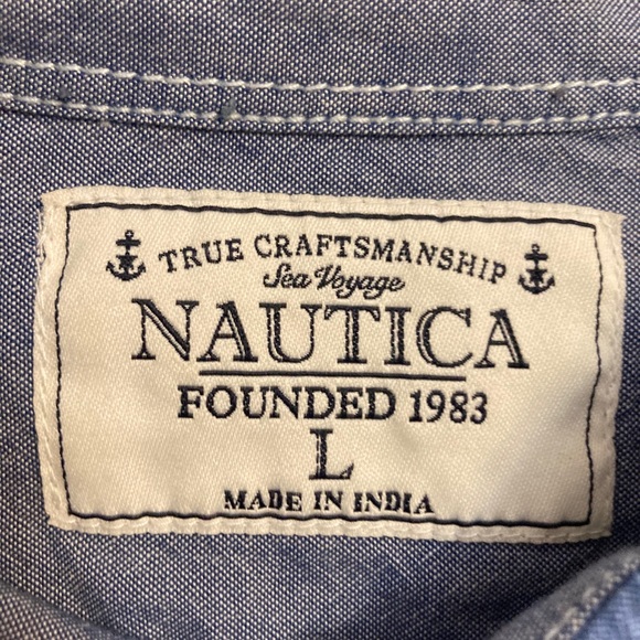 Men’s Nautica Casual Plaid Button Down Shirt - Picture 2 of 2